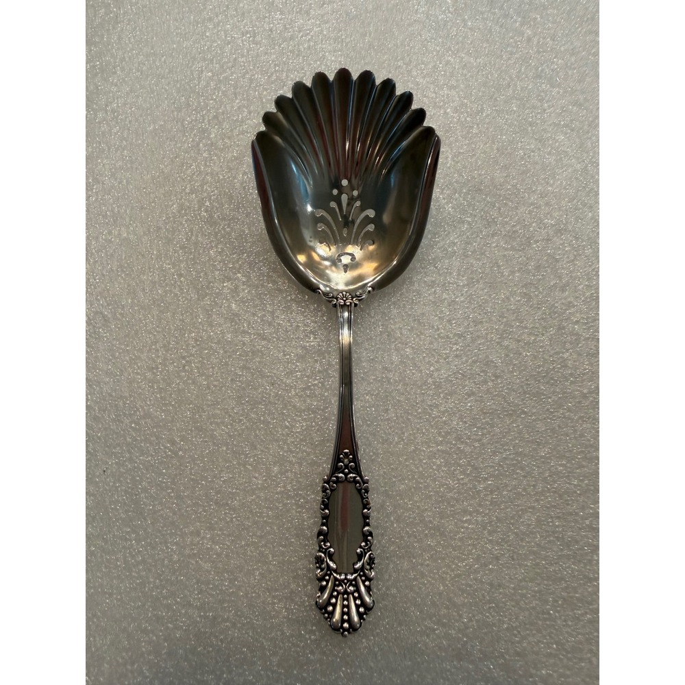 Watson Victoria Sterling Silver Pierced Berry Spoon Shell Bowl Ornate 1900